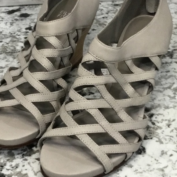Eileen Fisher Cage Strap Lattice Leather Gray Wood Wedge Sandal - Picture 10 of 12